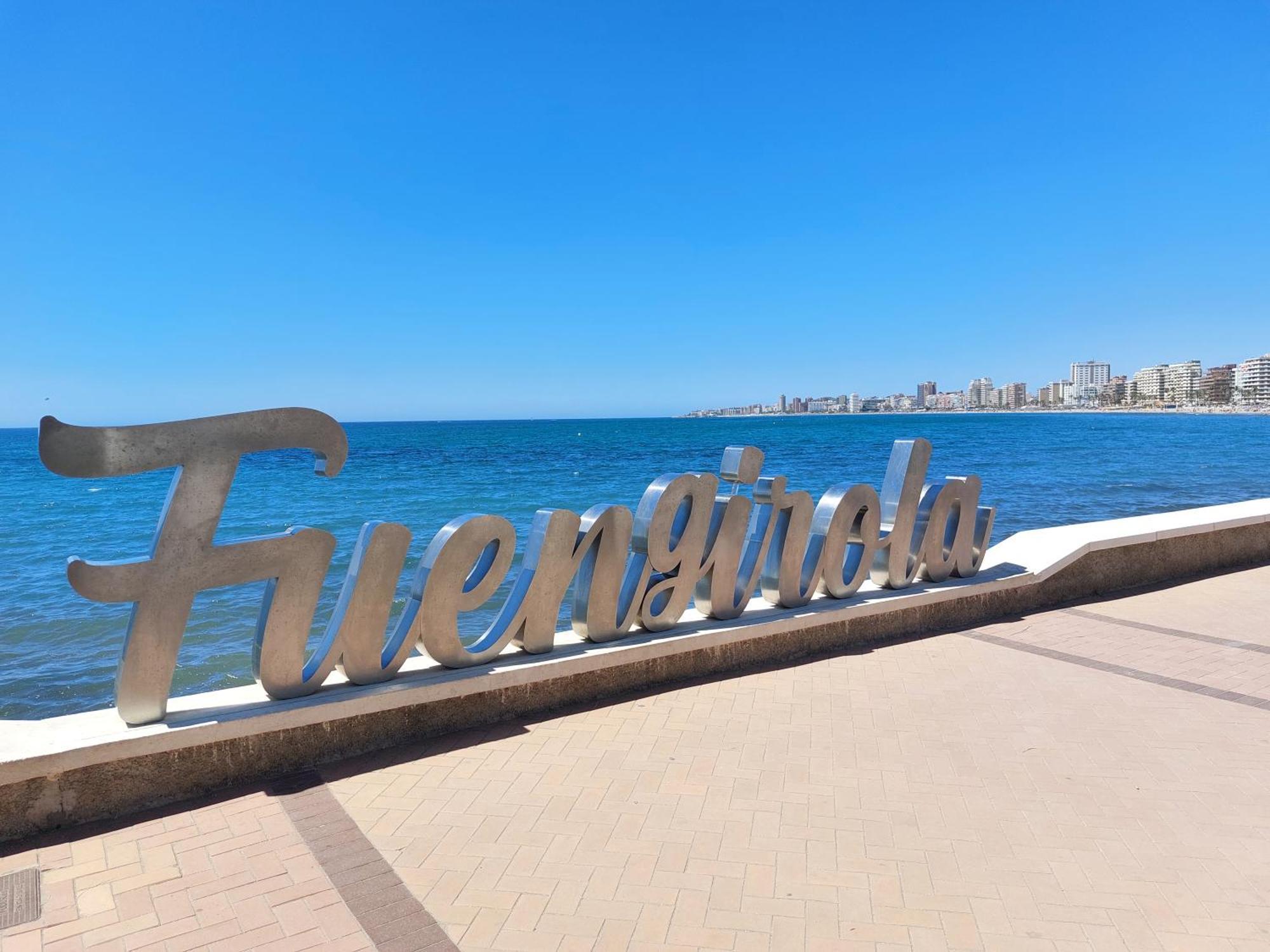 Estudio Con Piscina Y Parking, Playa A 4 Min A Pie, Tren A 2 Min Fuengirola Exterior foto