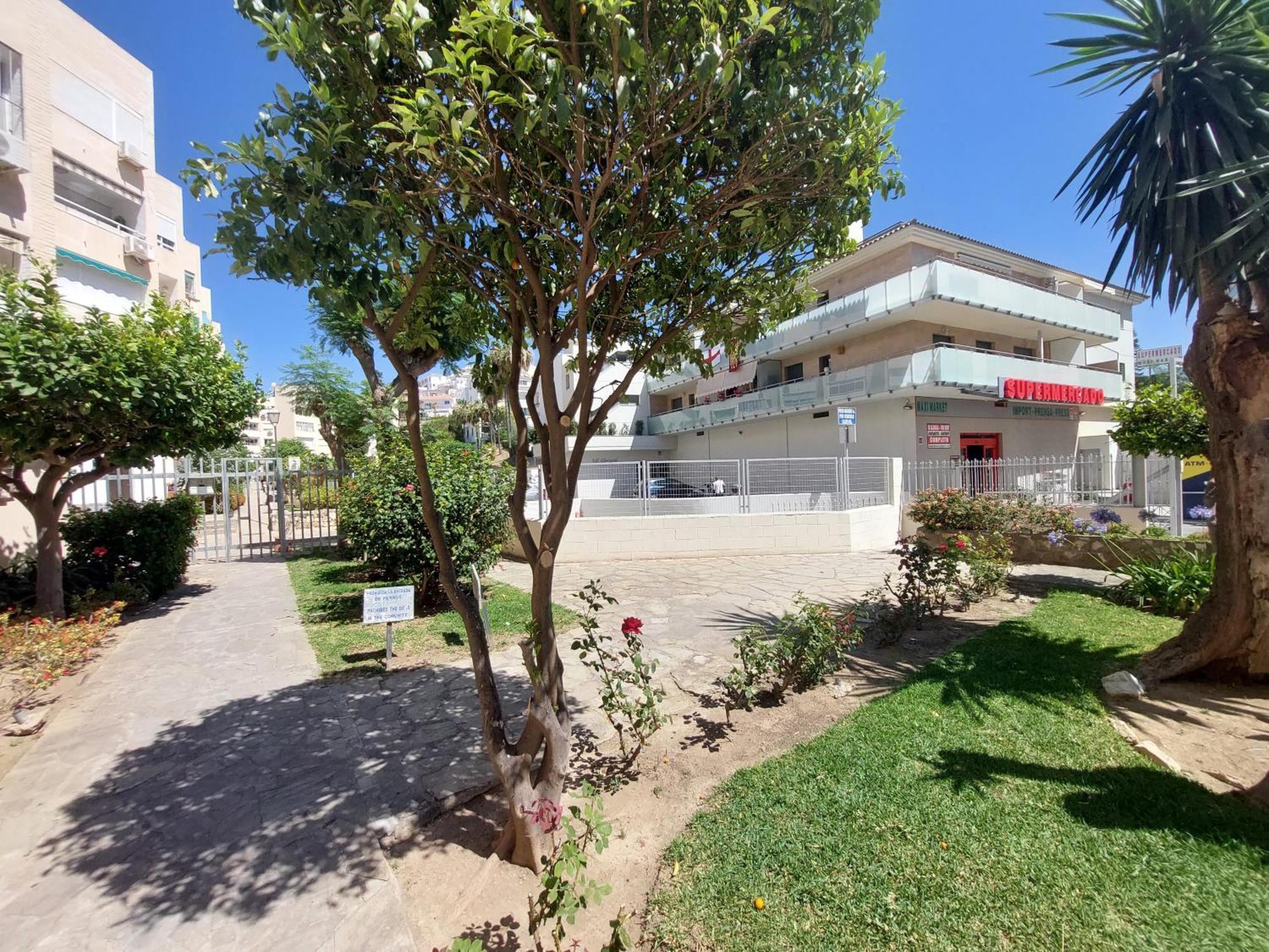Estudio Con Piscina Y Parking, Playa A 4 Min A Pie, Tren A 2 Min Fuengirola Exterior foto