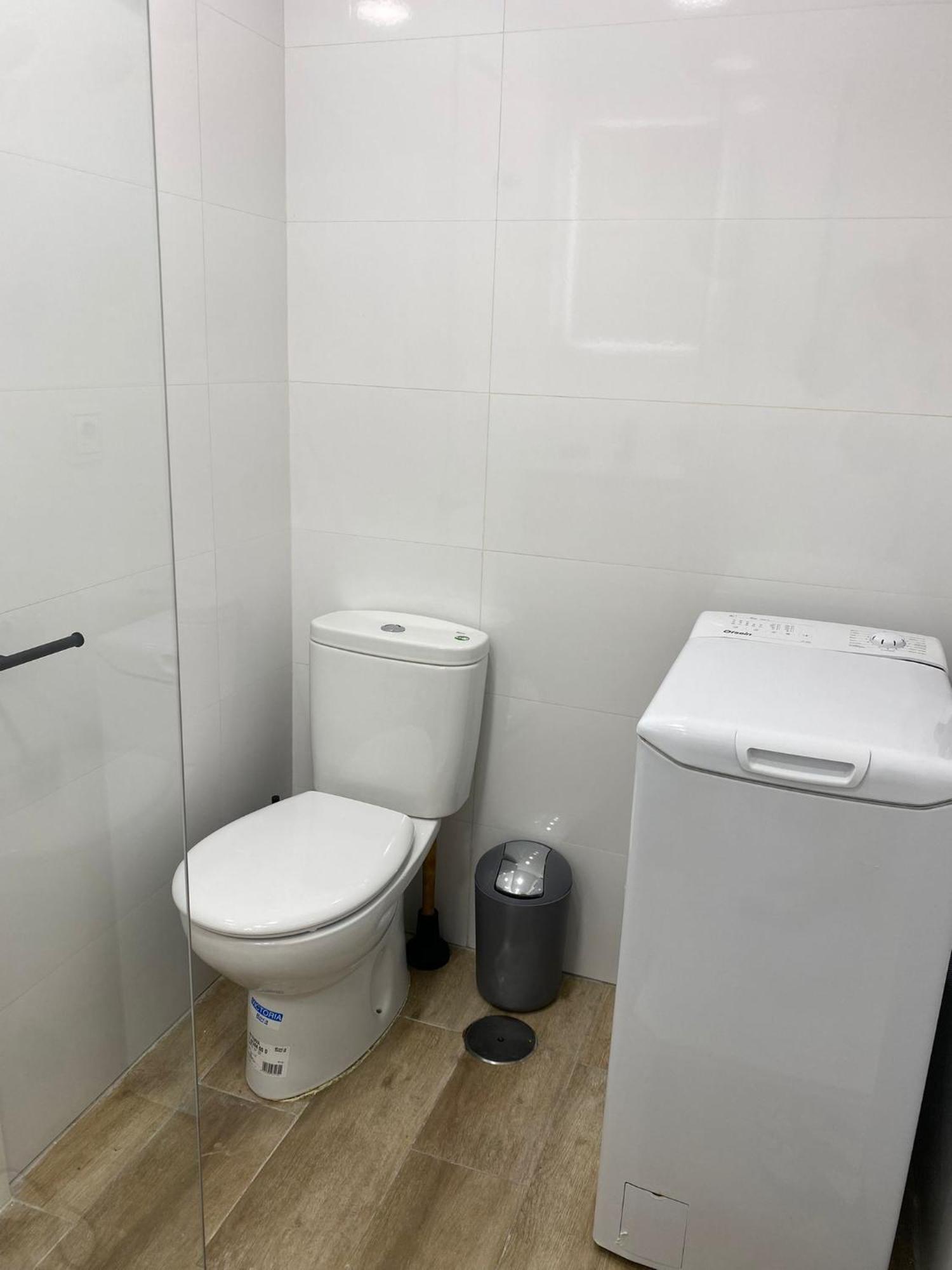 Estudio Con Piscina Y Parking, Playa A 4 Min A Pie, Tren A 2 Min Fuengirola Exterior foto